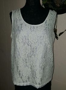 Impressions Vintage White Crochet Lace Tank